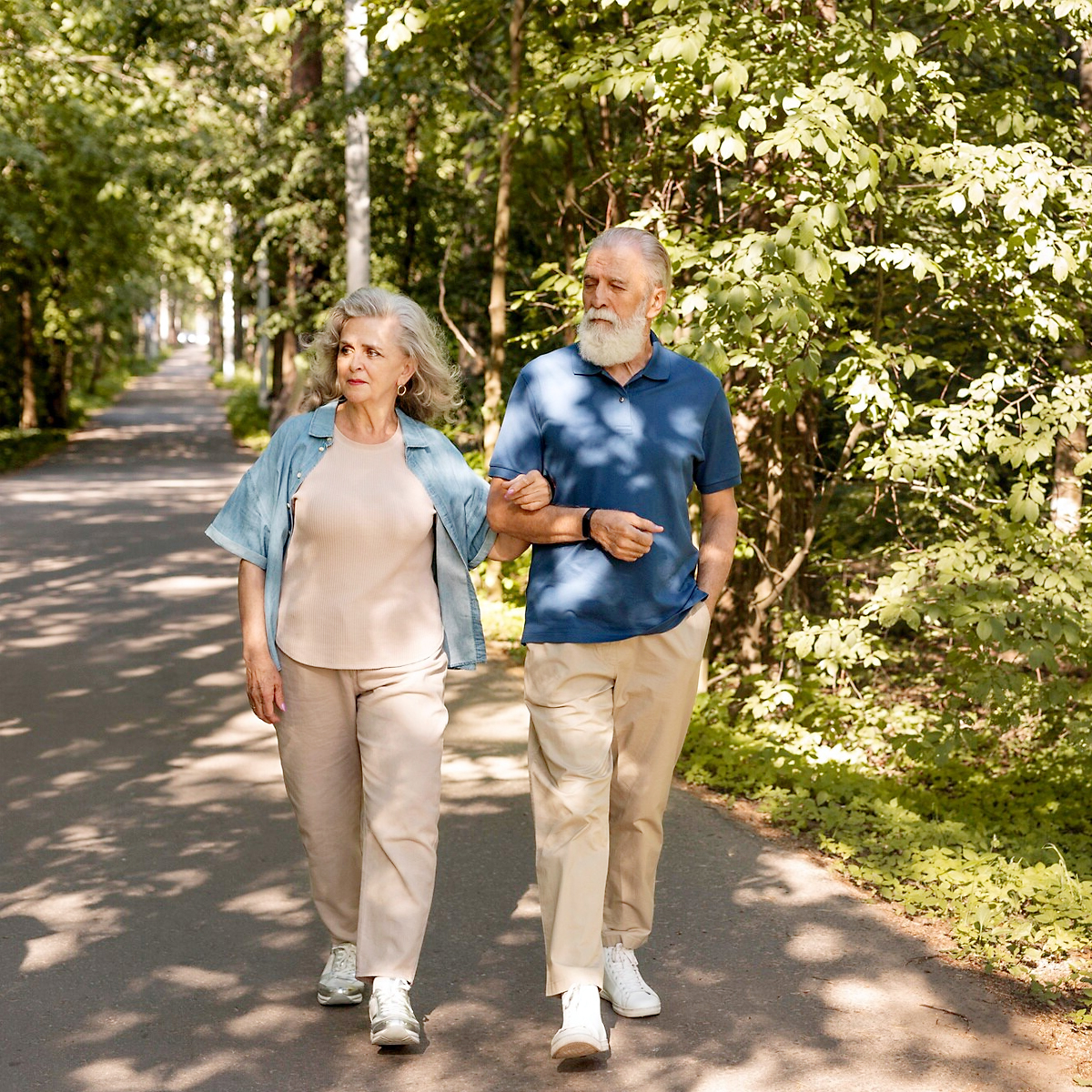 Activități pentru Seniori – Cum Păstrăm Mintea și Corpul Active